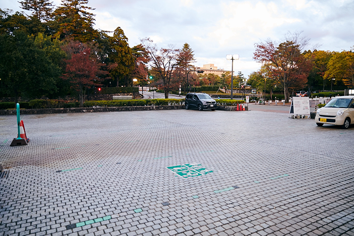 駐車場の写真：第1駐車場（128台）