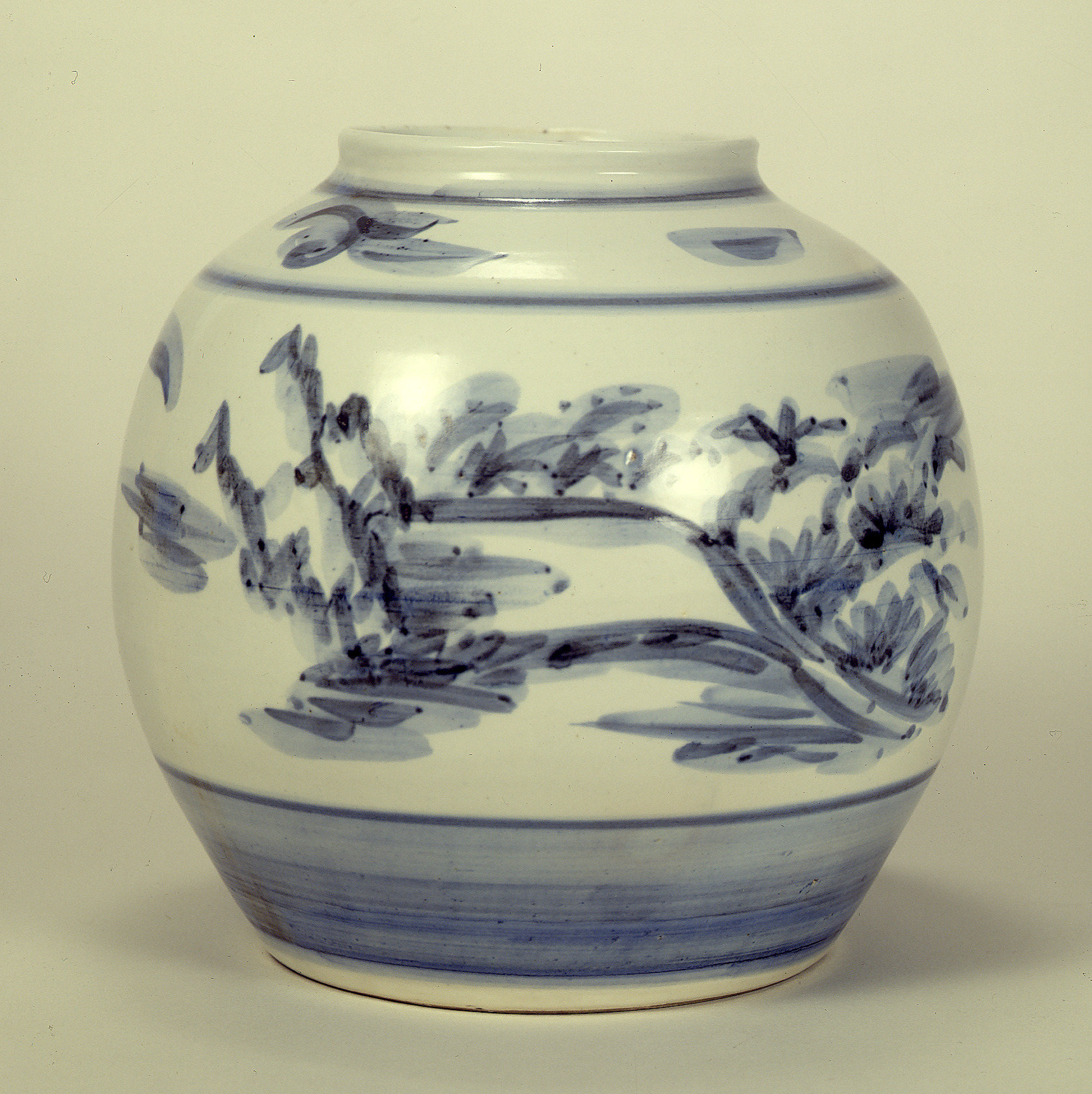 染付祖師ヶ谷風景飾壺 - 国立工芸館