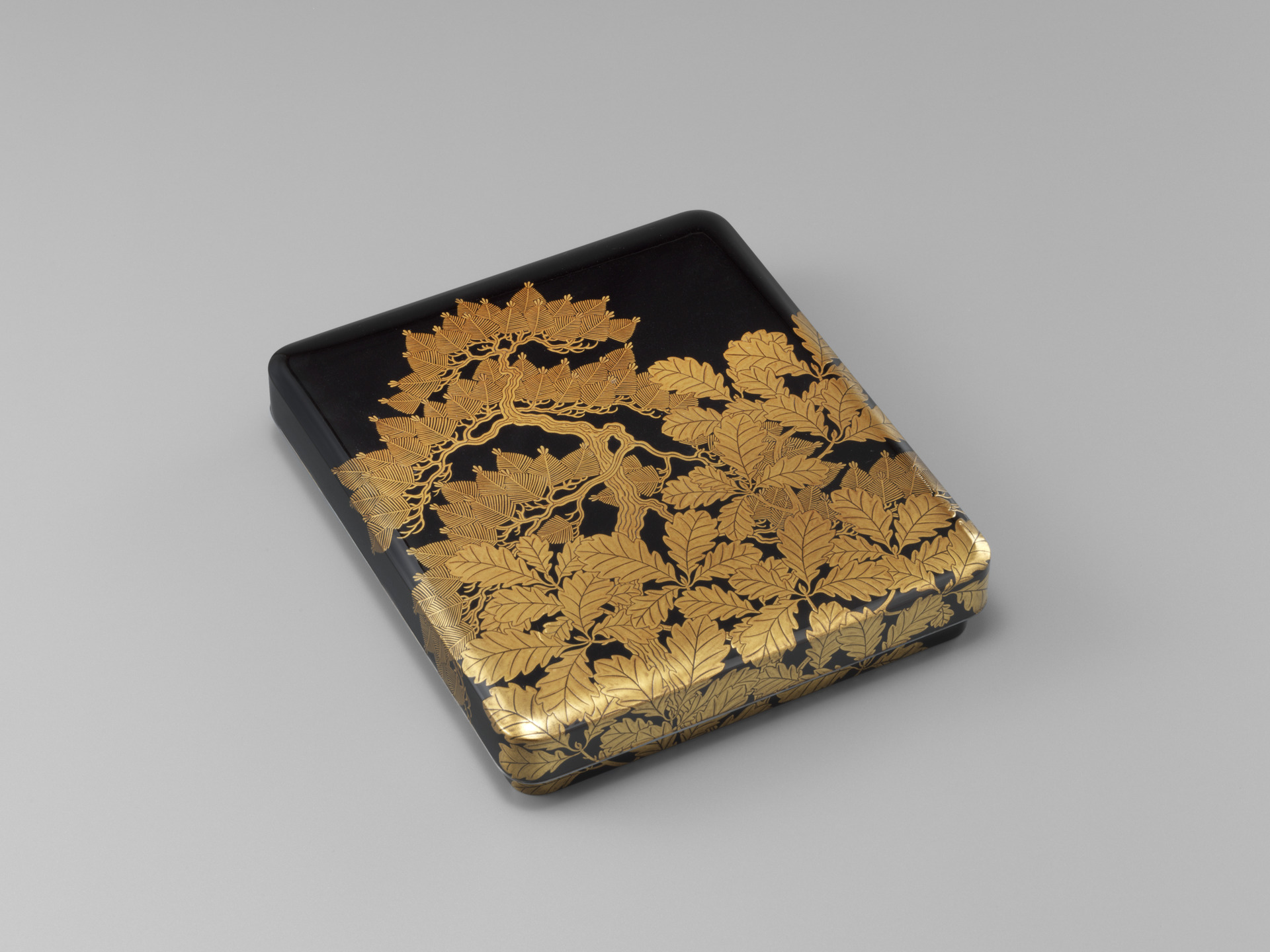 時代 桐蒔絵 黒塗 巻き足 平卓 花台 天然木 木箱入り 唐草【MA371】 輪島塗 蒔絵師 久世宗春 山水金蒔絵 冠卓 二段卓 花台 黒塗