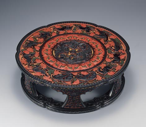 MA486 輪島塗 塗師 輪洲作 青貝 黒塗 花台 共箱 平卓 木製 螺鈿 輪州 輪島塗 一合枡 -梅の蒔絵仕上げ- [黒色] 螺鈿(ラデン)入り｜輪島