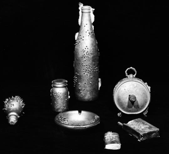 中国美術品、オブジェ シェルター計画」より 「シェルター模型（川仁宏）」 - 東京国立近代美術館