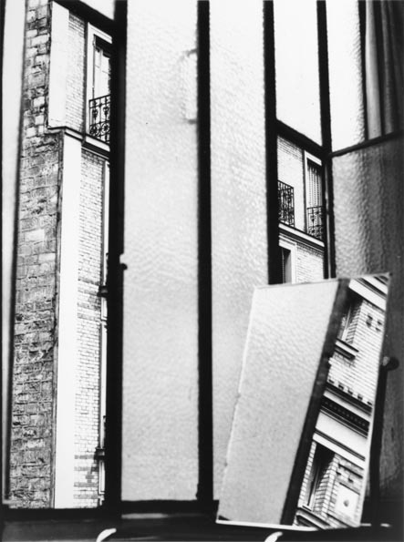 フローランス・アンリ・ポートフォリオ』より パリの窓 - 東京