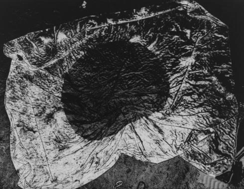 川田喜久治　地図 地図」より 日の丸 東京 - 東京国立近代美術館